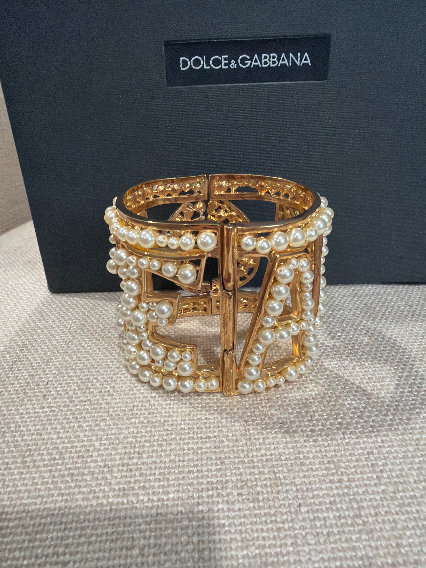 Dolce & Gabbana AMORE pearl cuff
