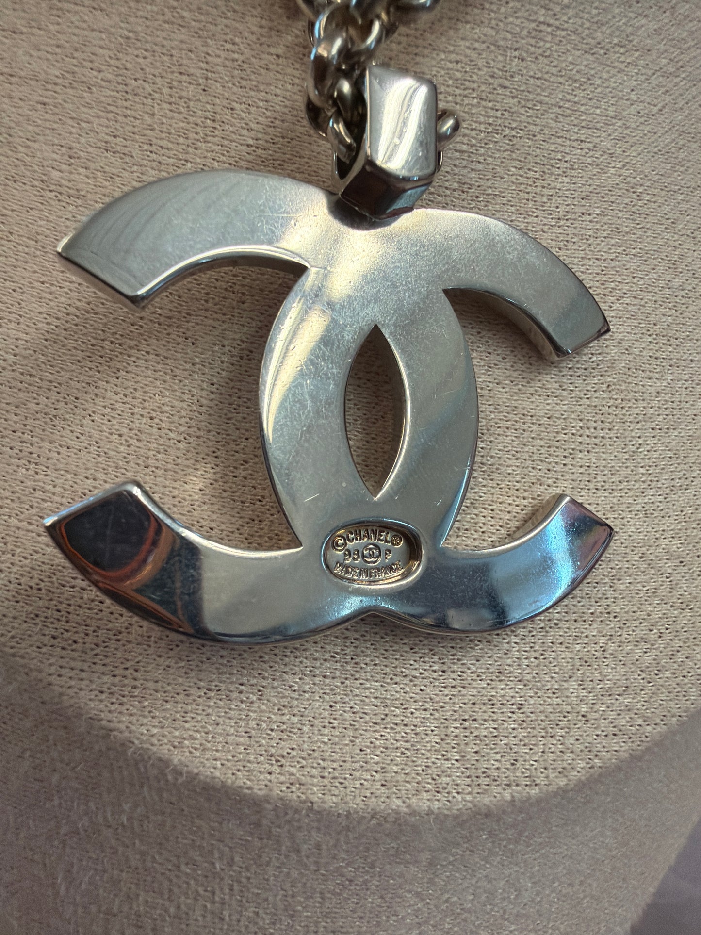 Rare Silver Chanel necklace from 98P