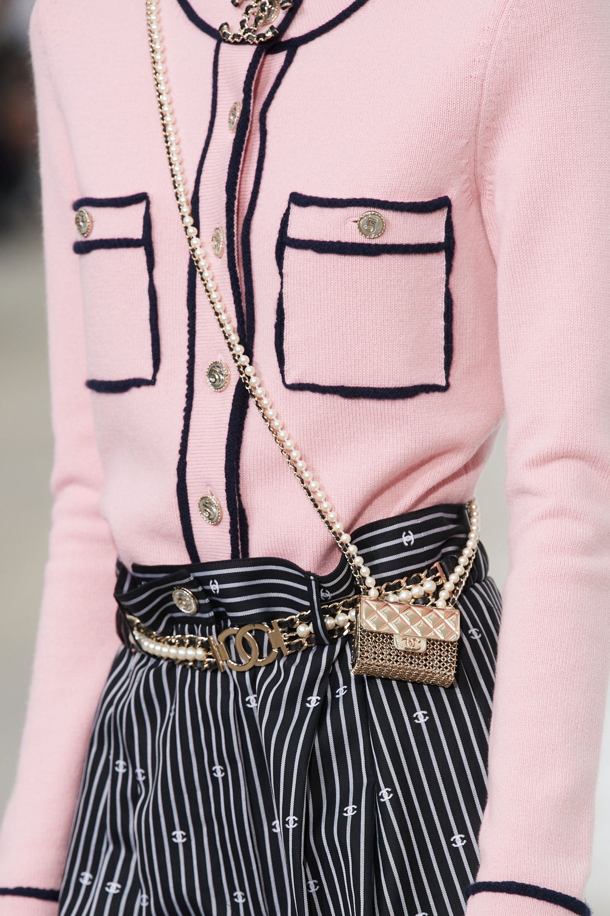 CHANEL 21P Runway 100% cashmere No. 5 button cardigans FR48