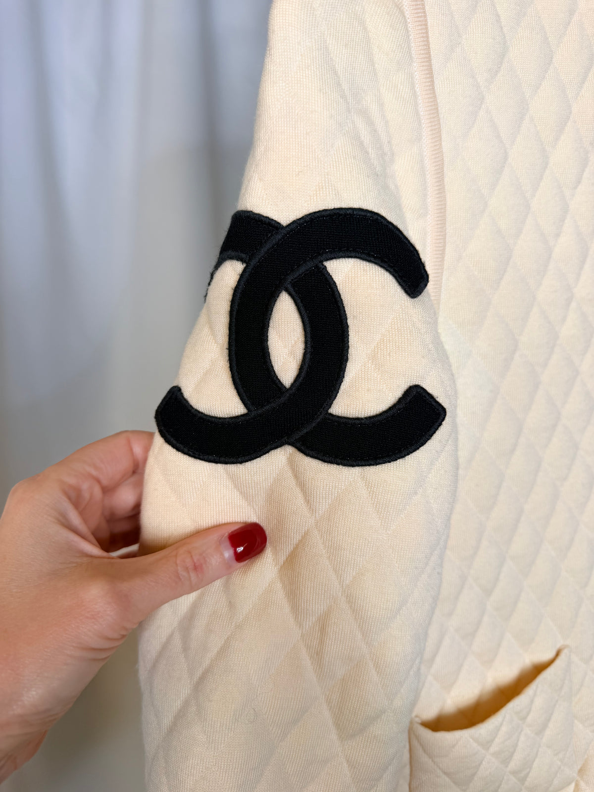 Chanel 05A Cambon Fr 38 Zip Quilted White Jacket with LOGO