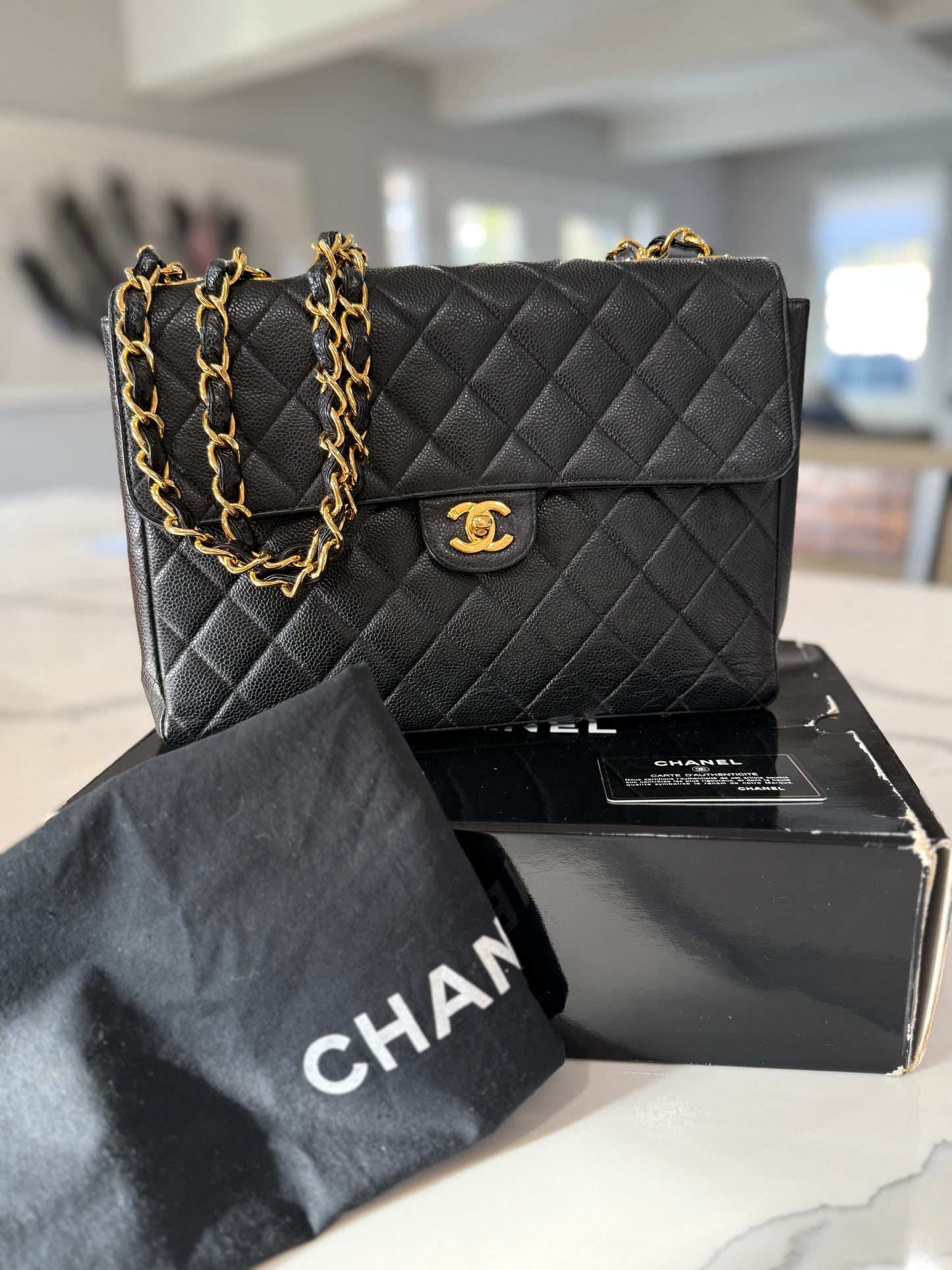 Chanel vintage flap Jumbo Caviar Leather full set