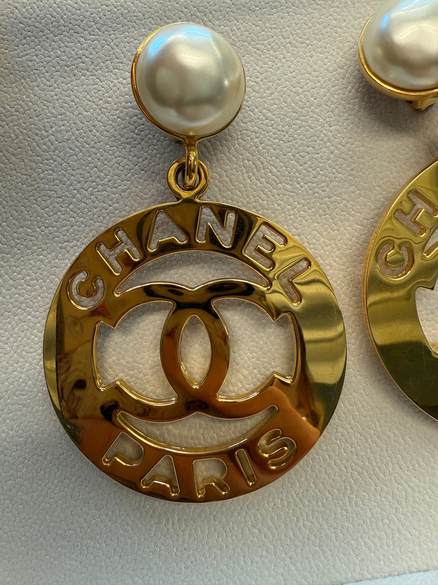Chanel Hoop "CHANEL PARIS" with Gripoax Pearl Clip On Earrings