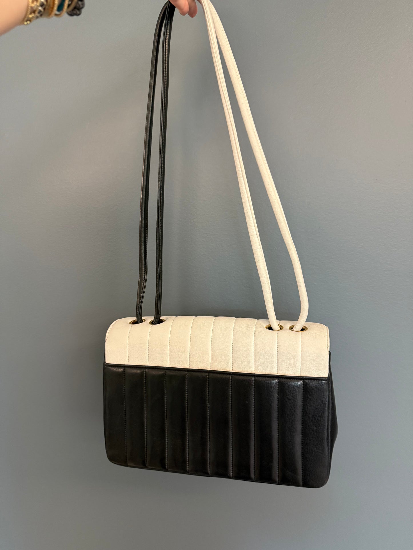 Chanel Shoulder Bag Vintage CC Front Turn Lock Flap in Black/White Lambskin Leather and Gold hardware