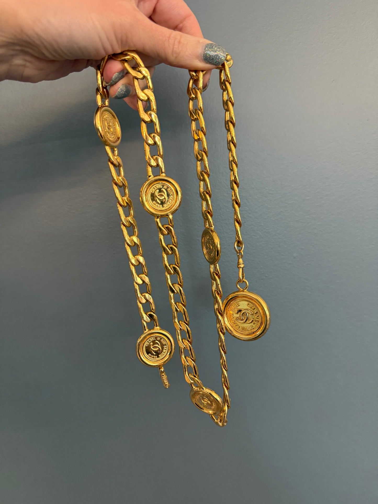 CHANEL VINTAGE MEDALLION RUE CAMBON NECKLACE OR BELT