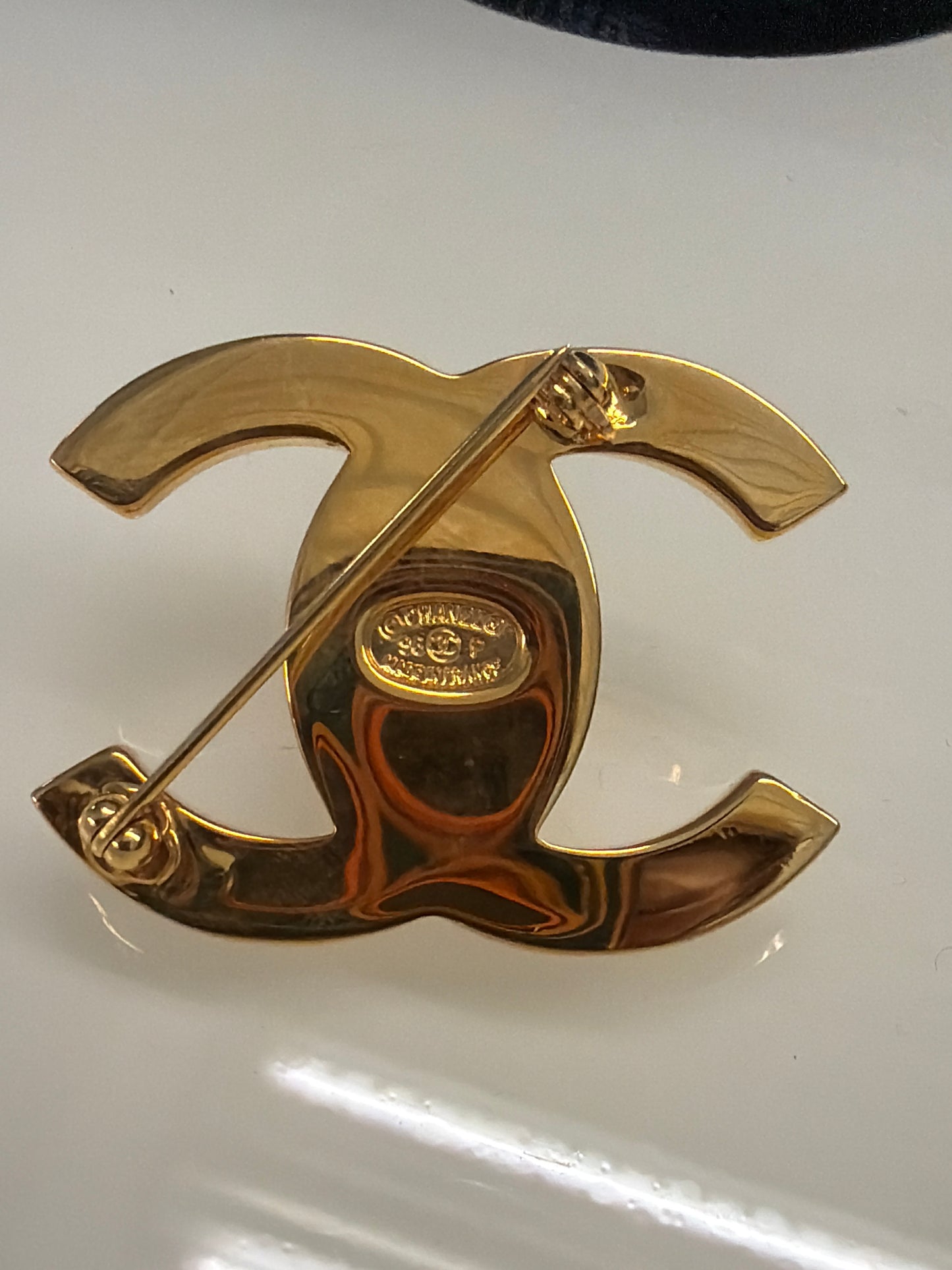 Chanel 96P turnlock brooch 24K gold plated