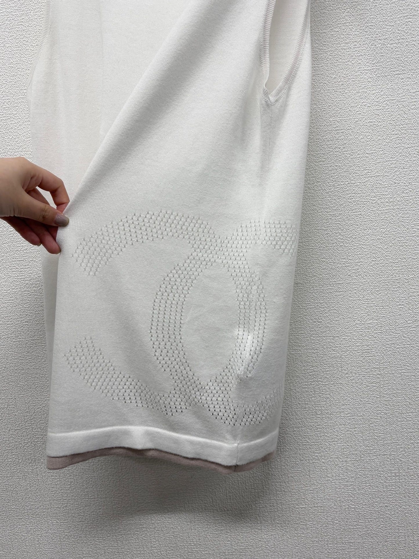 Chanel White Sportsline Tank with beige trim 08C
