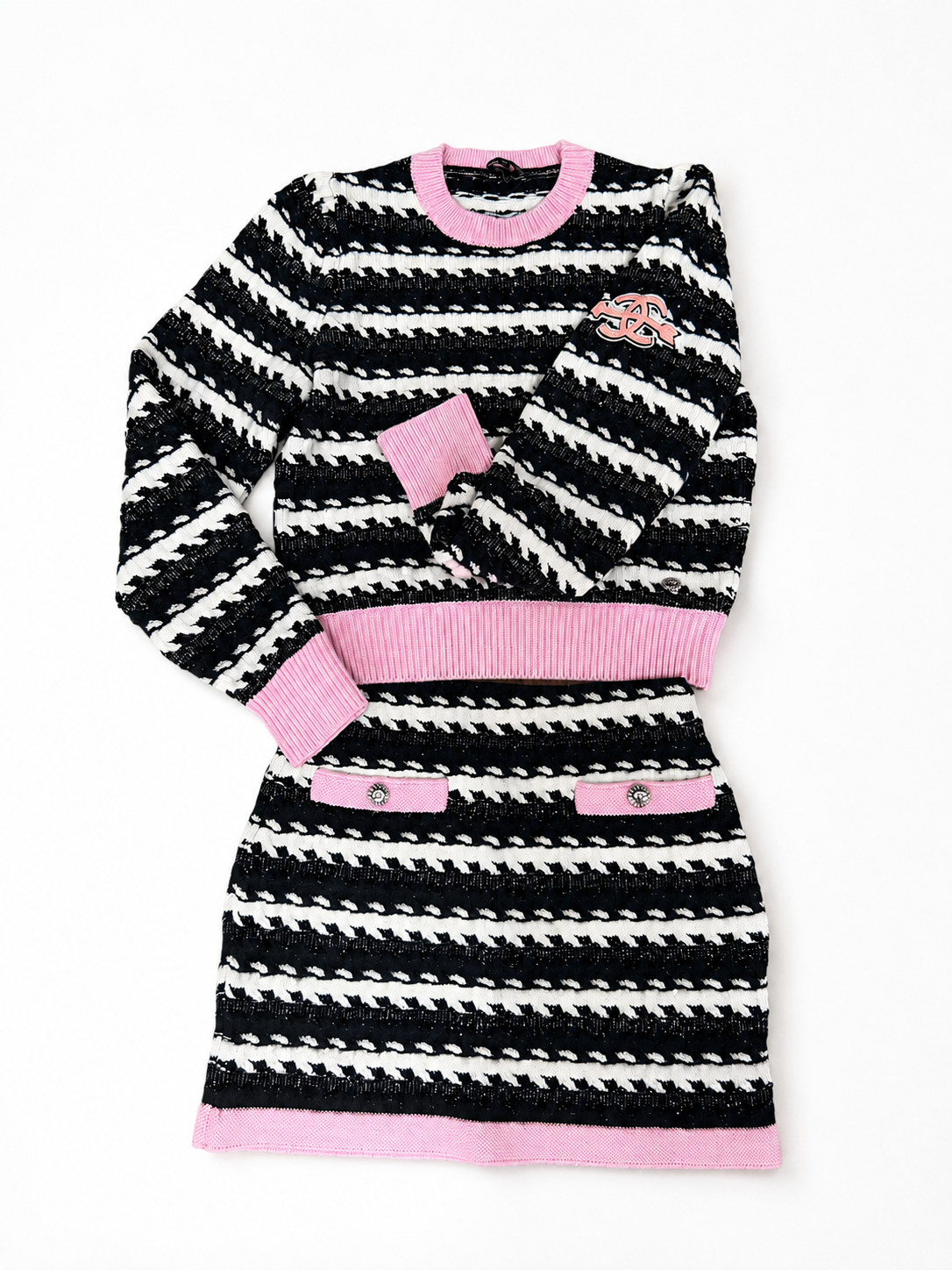 Chanel 22B Cashmere black/pink/white sweater skirt set fr 36