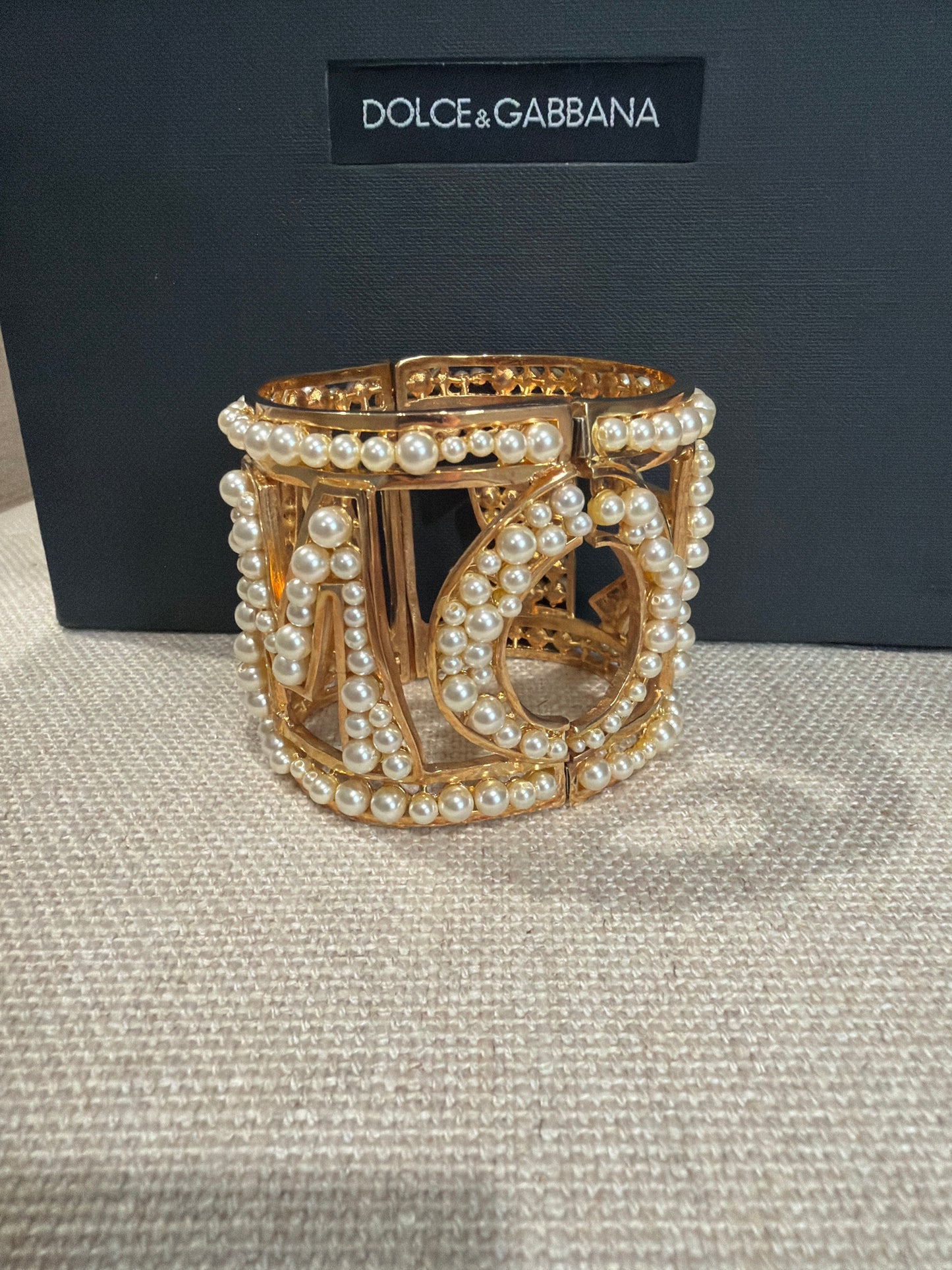 Dolce & Gabbana AMORE pearl cuff