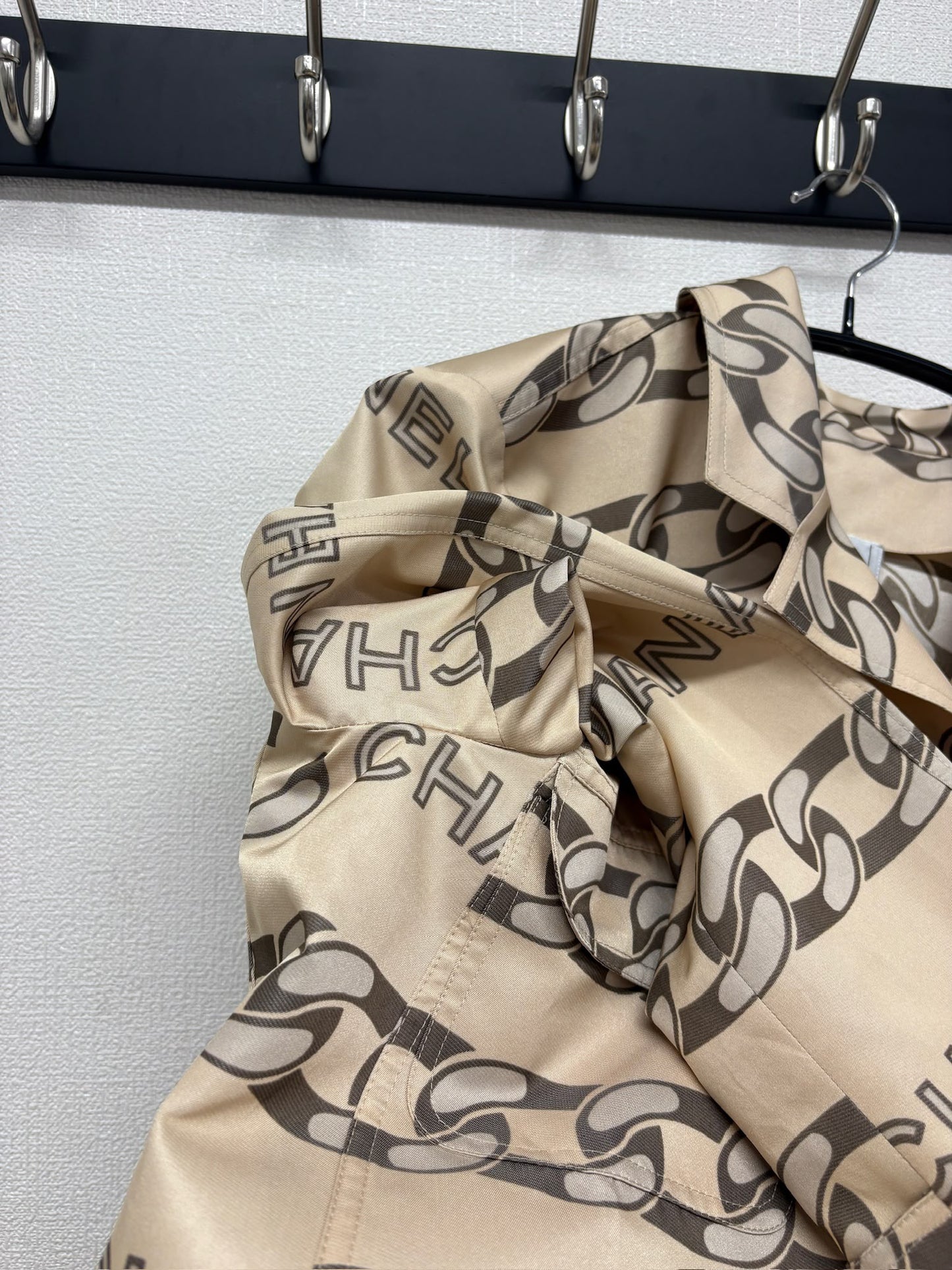 Chanel beige logo trench jacket fr 38