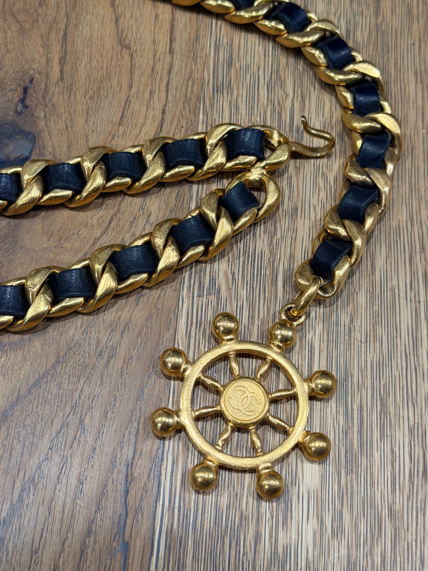 Chanel Leather and Gold belt 94P