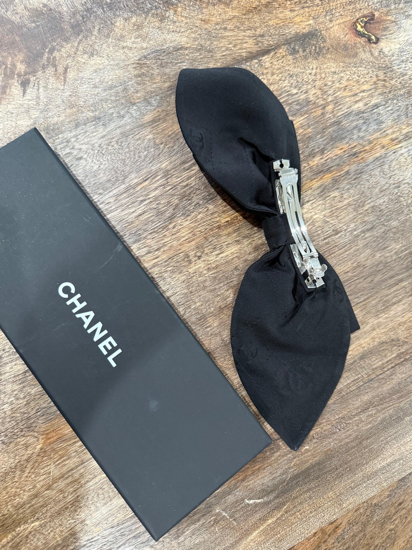 Chanel 2024 cruise oversized bow Barrett