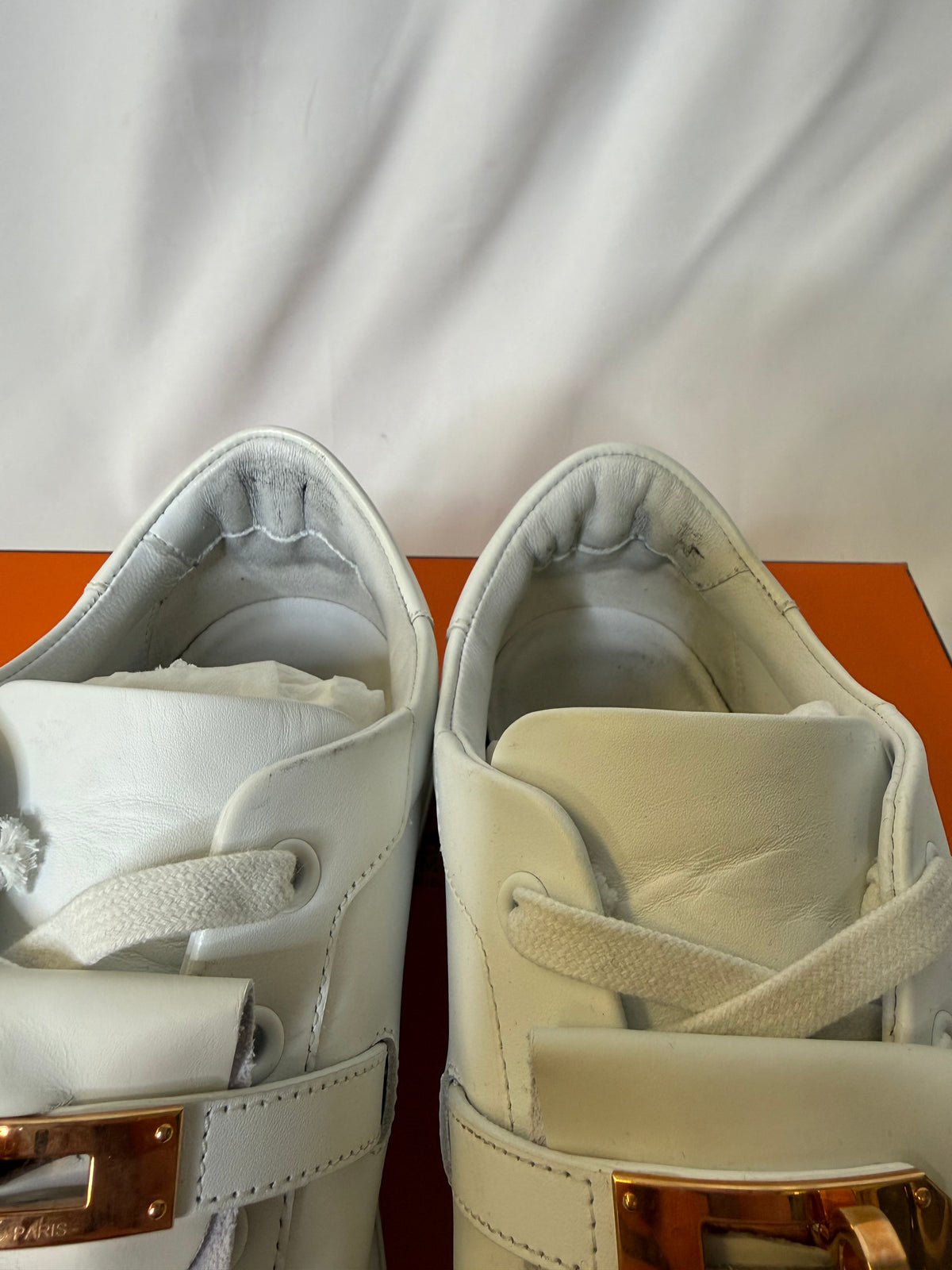 Hermes’ Day Kelly Buckle sneakers in rose gold in size 37.5