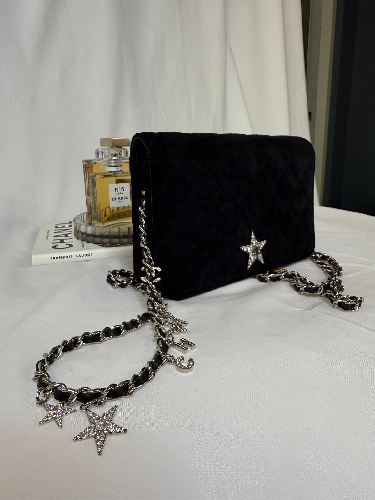CHANEL Pre-Owned 2019 Quilted Suede Cocostellar Wallet on Chain crossbody bag