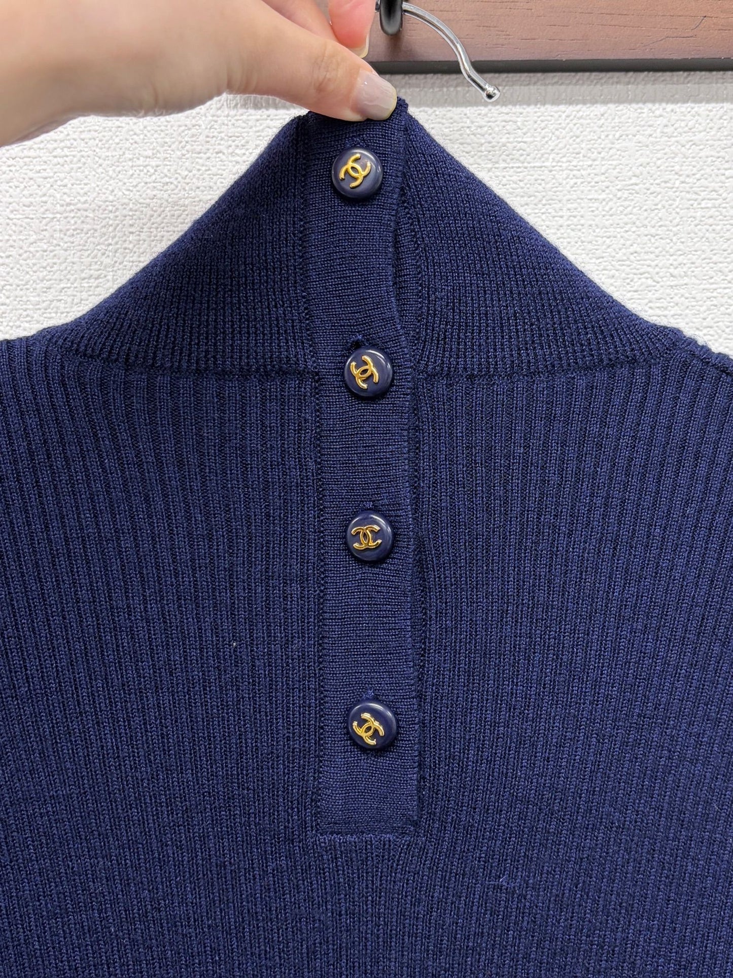 Chanel blue cashmere & Silk sweater 95A FR 40