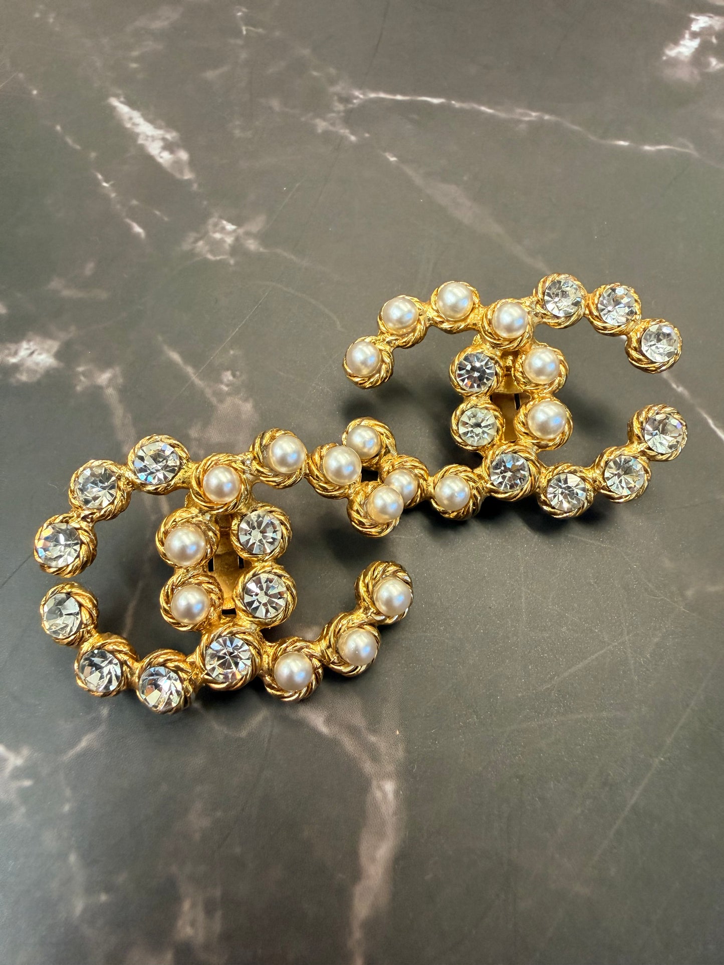 Rare Chanel Pearl and Strass Vintage oversized CC clips.