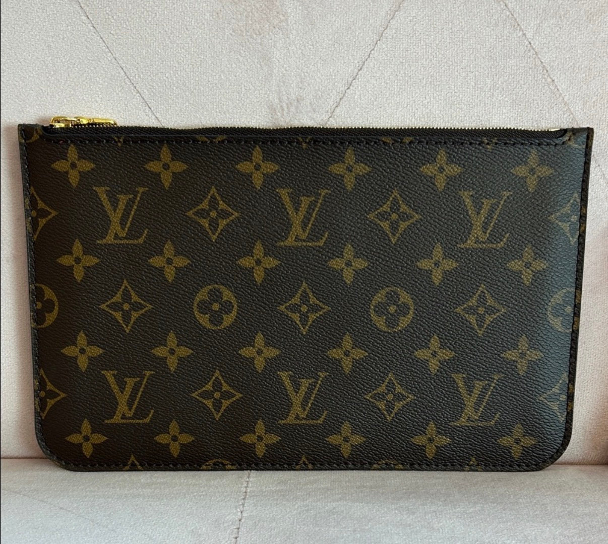 Louis Vuitton Neverfull pouch GM