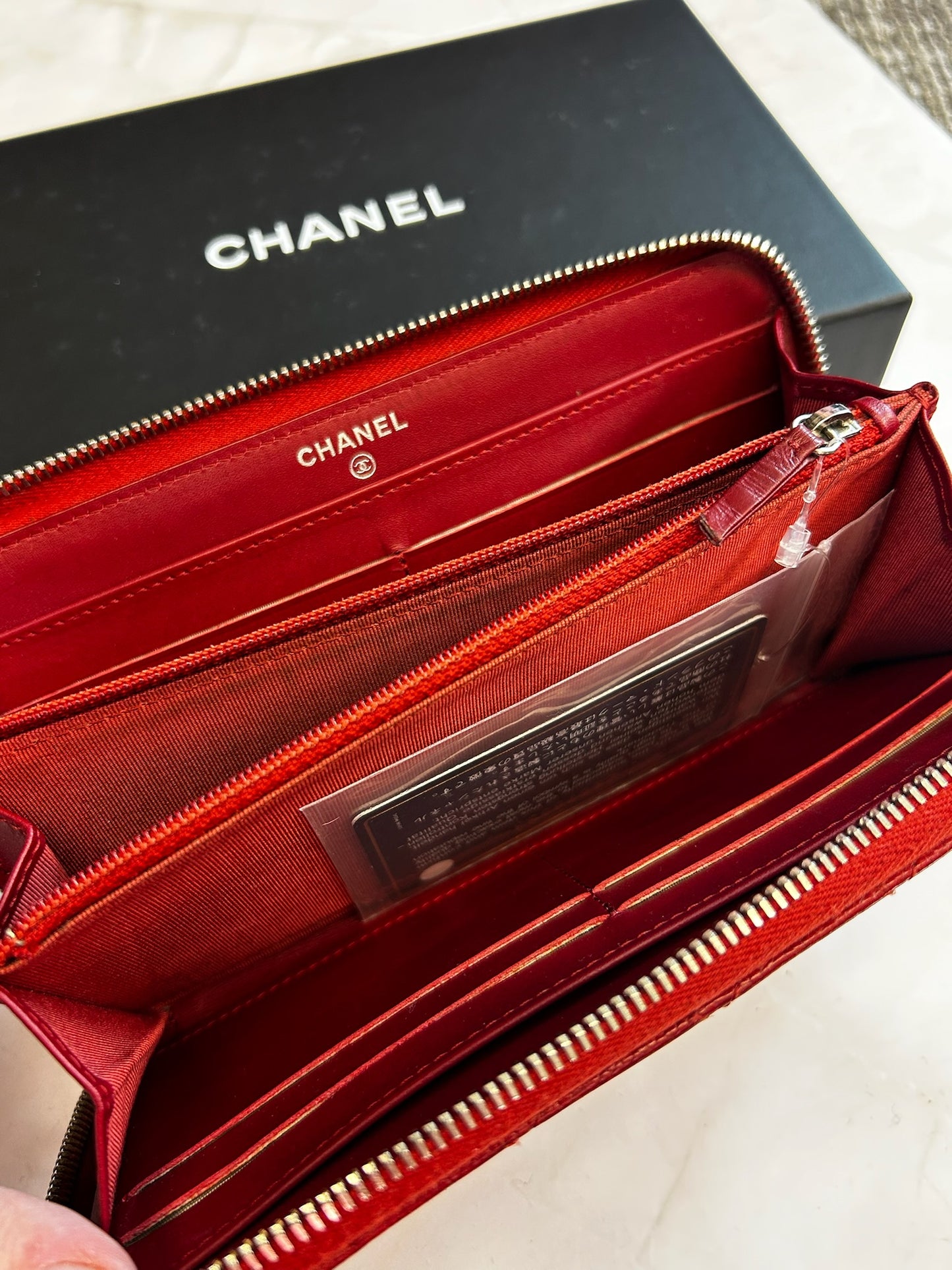 Chanel Red Caviar Zippy Wallet full set