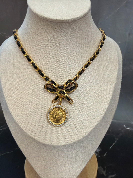 Chanel Coin Strass patent leather choker 15.5”
