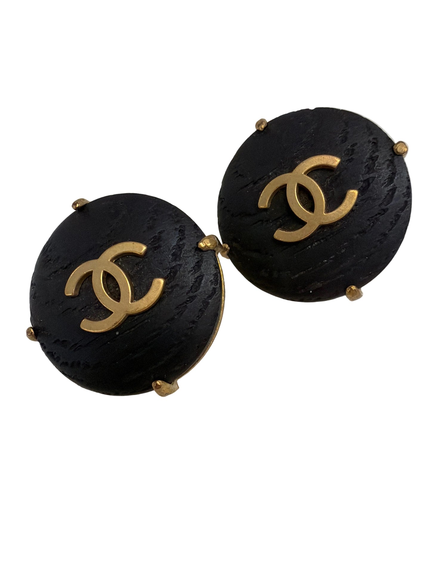 Chanel Black wood and 24k gold plated clips from 94P