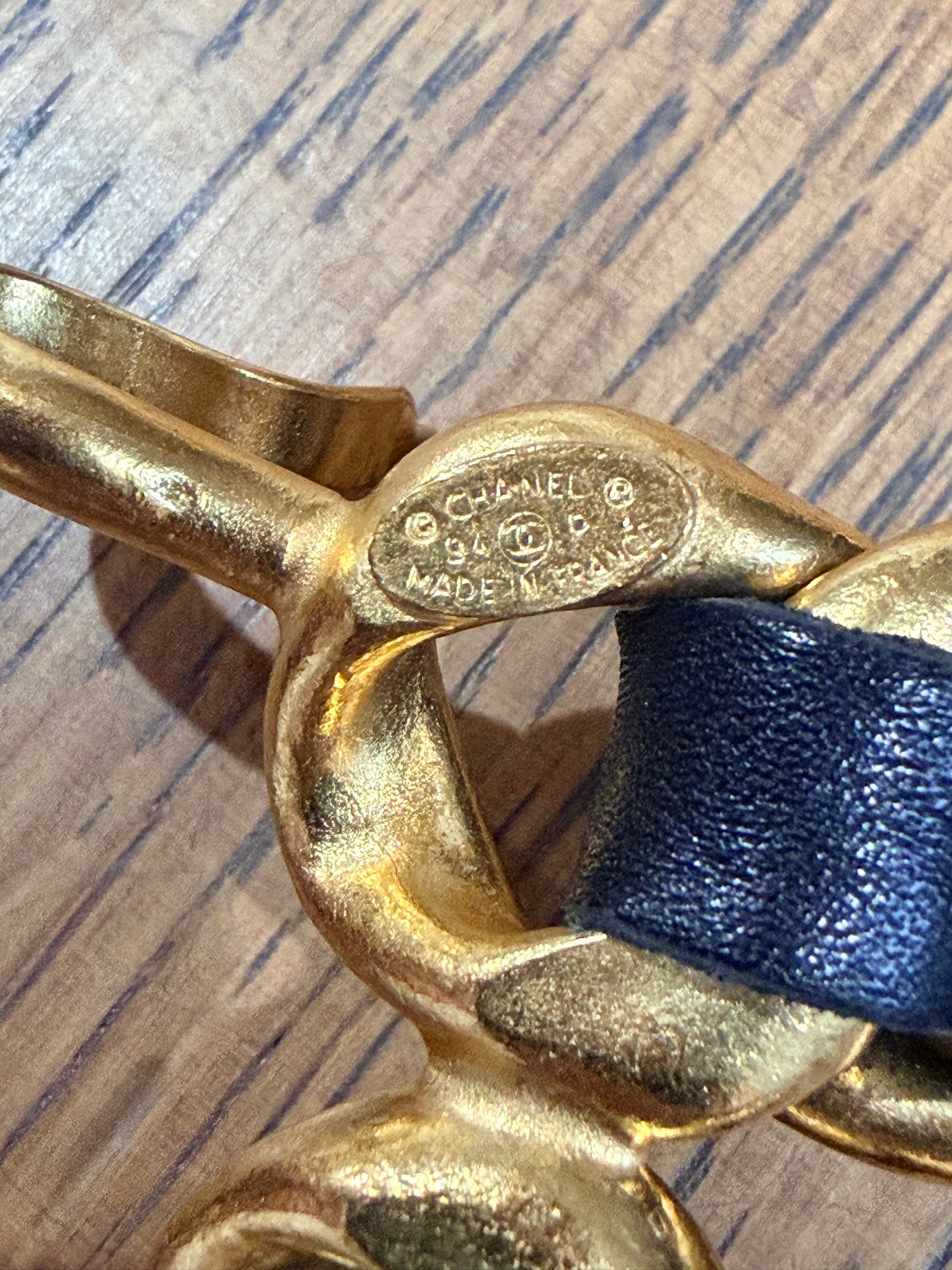 Chanel Leather and Gold belt 94P
