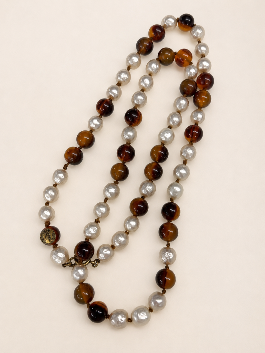 Rare 1985 chanel gripoix faux pearl and gripoix bead necklace