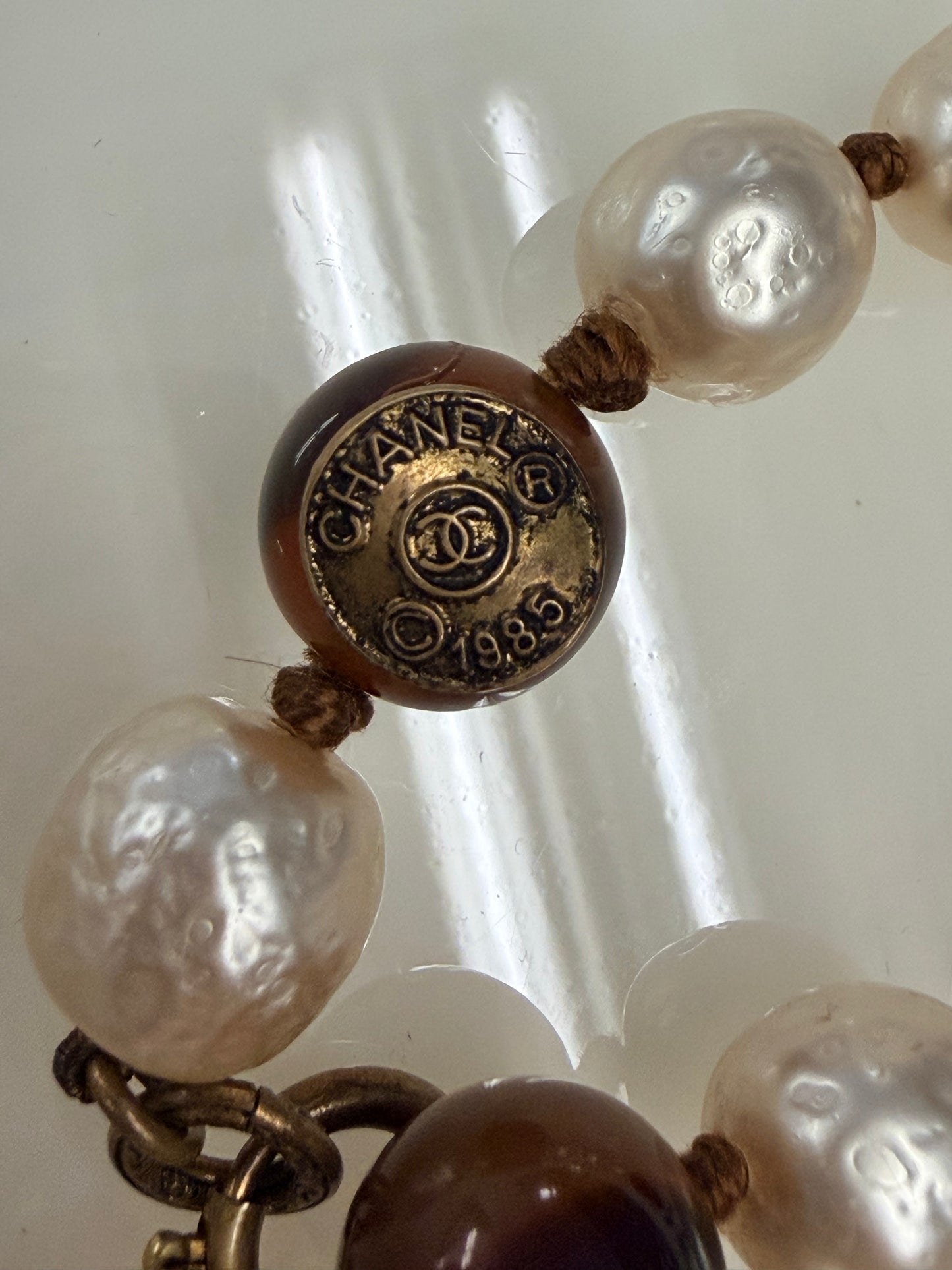 Rare 1985 chanel gripoix faux pearl and gripoix bead necklace
