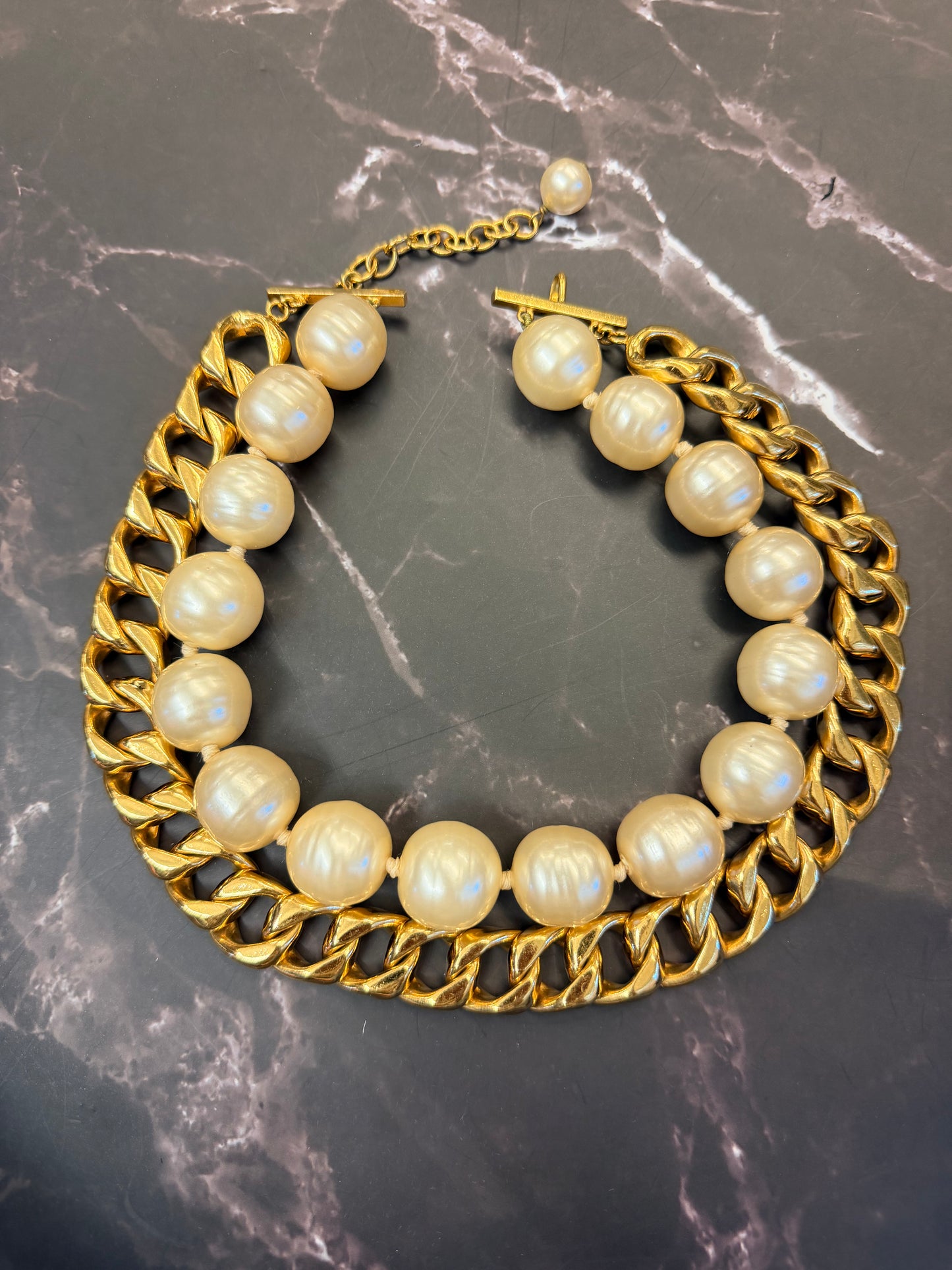 CHANEL Oversized Vintage Faux Pearl Curb Chain Necklace