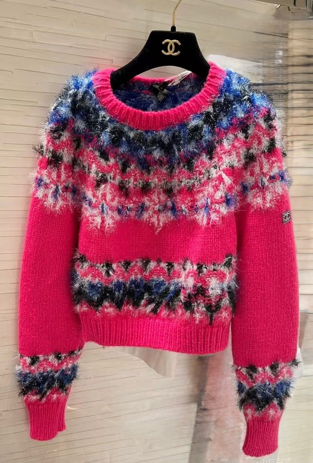 CHANEL 21K CC PINK BLUE BLACK WHITE CC LOGO CASHMERE SILK RUNWAY SWEATER