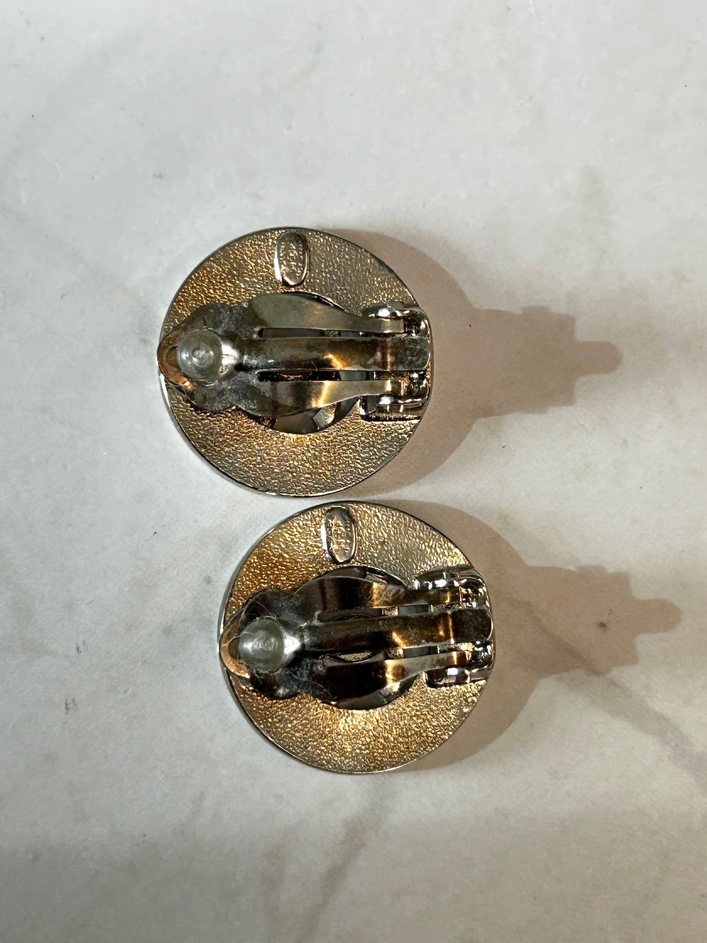 Chanel Silver Clip on earrings 98P