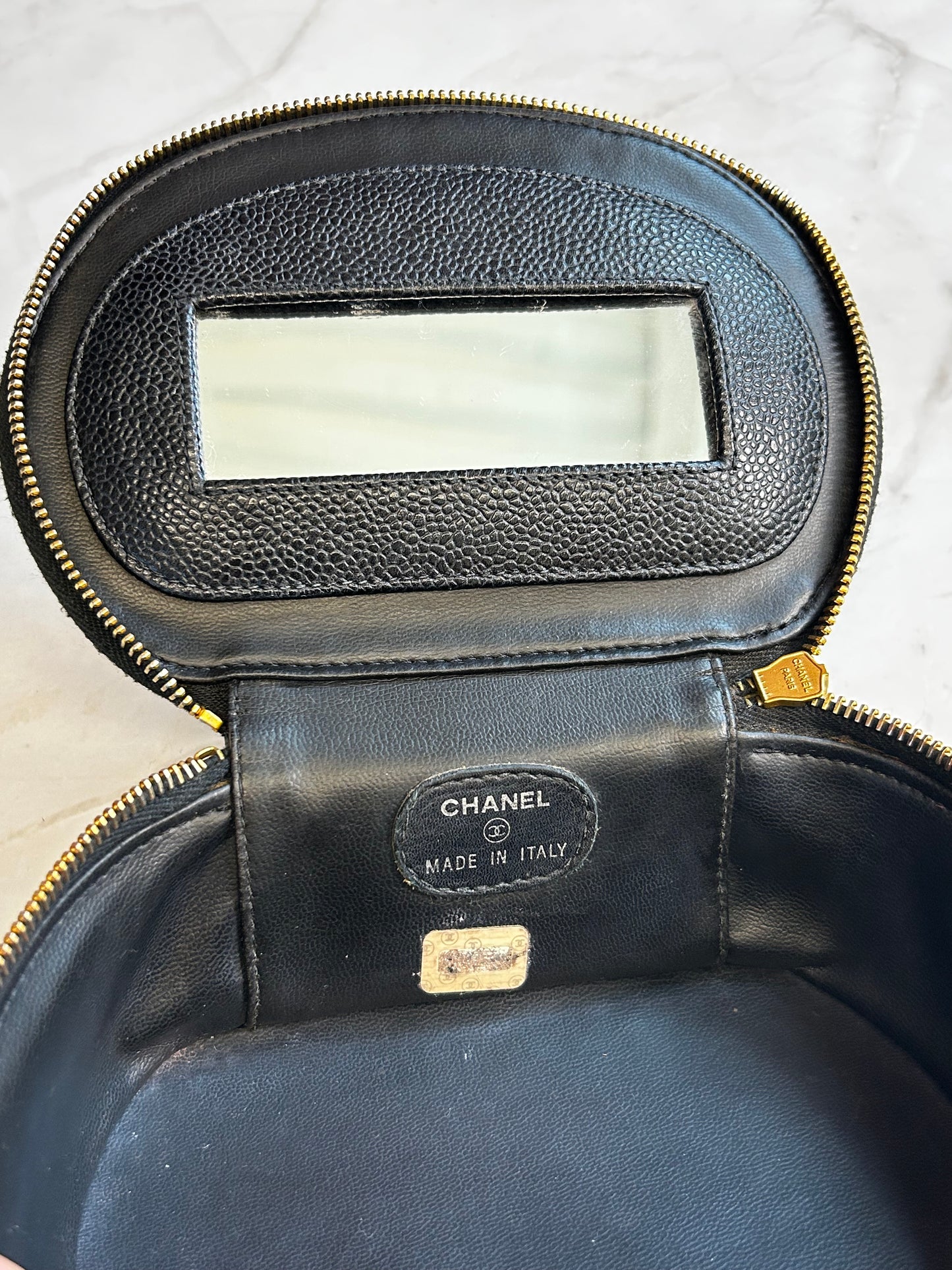 Vintage CC Vanity Case – Caviar Leather  Black  Gold Hardware