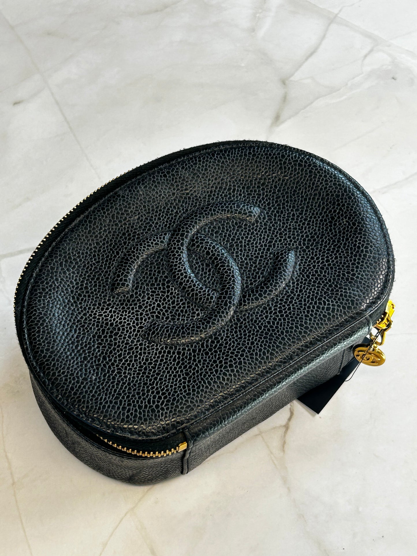 Vintage CC Vanity Case – Caviar Leather  Black  Gold Hardware