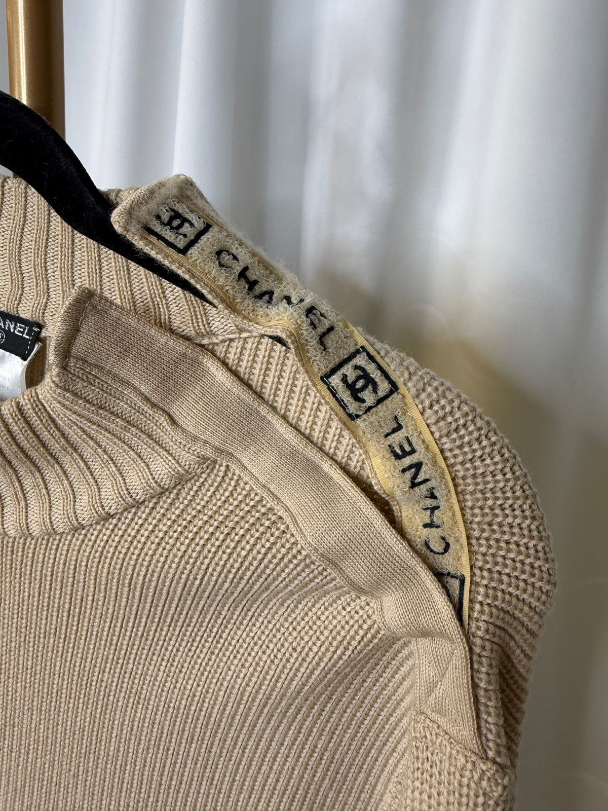 Chanel Beige Sportsline Zip with velcro shoulder fr 42