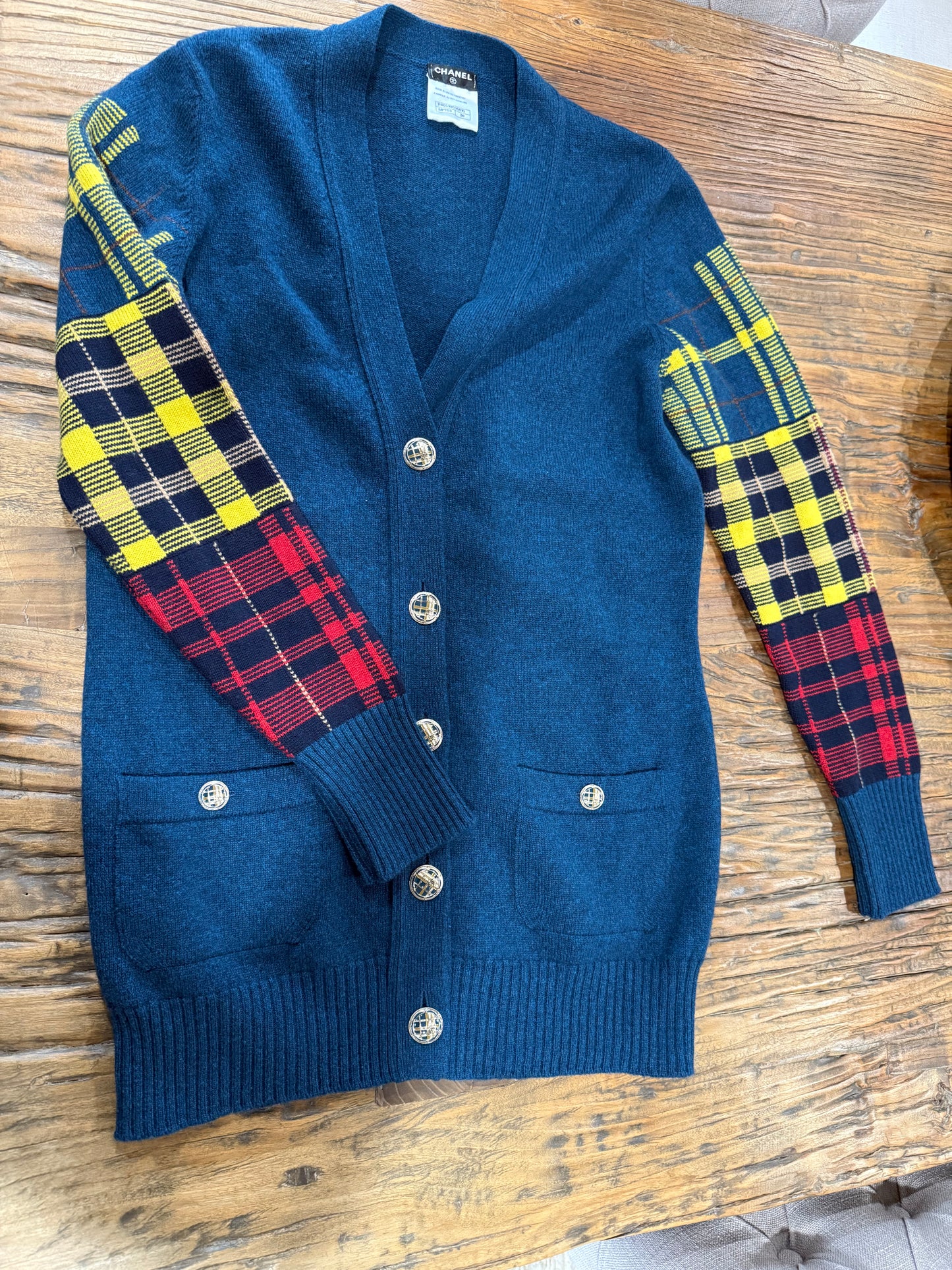 Chanel New Paris / Edinburgh Tartan Sleeves Runway Cardigan 38 FR