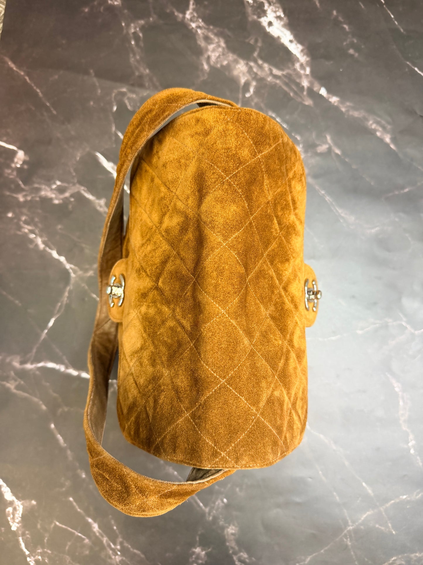 CHANEL Vintage RARE CC Logo Turnlock Quilted Suede two face Flap Shoulder Bag Brown