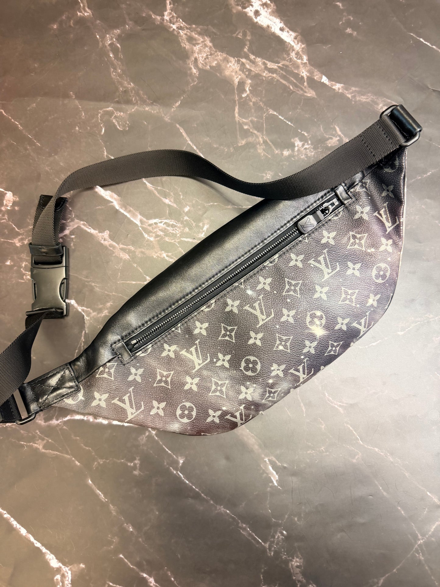 Pre-Owned Louis Vuitton Pre-Owned pre-owned monogram Galaxy Discovery belt bag