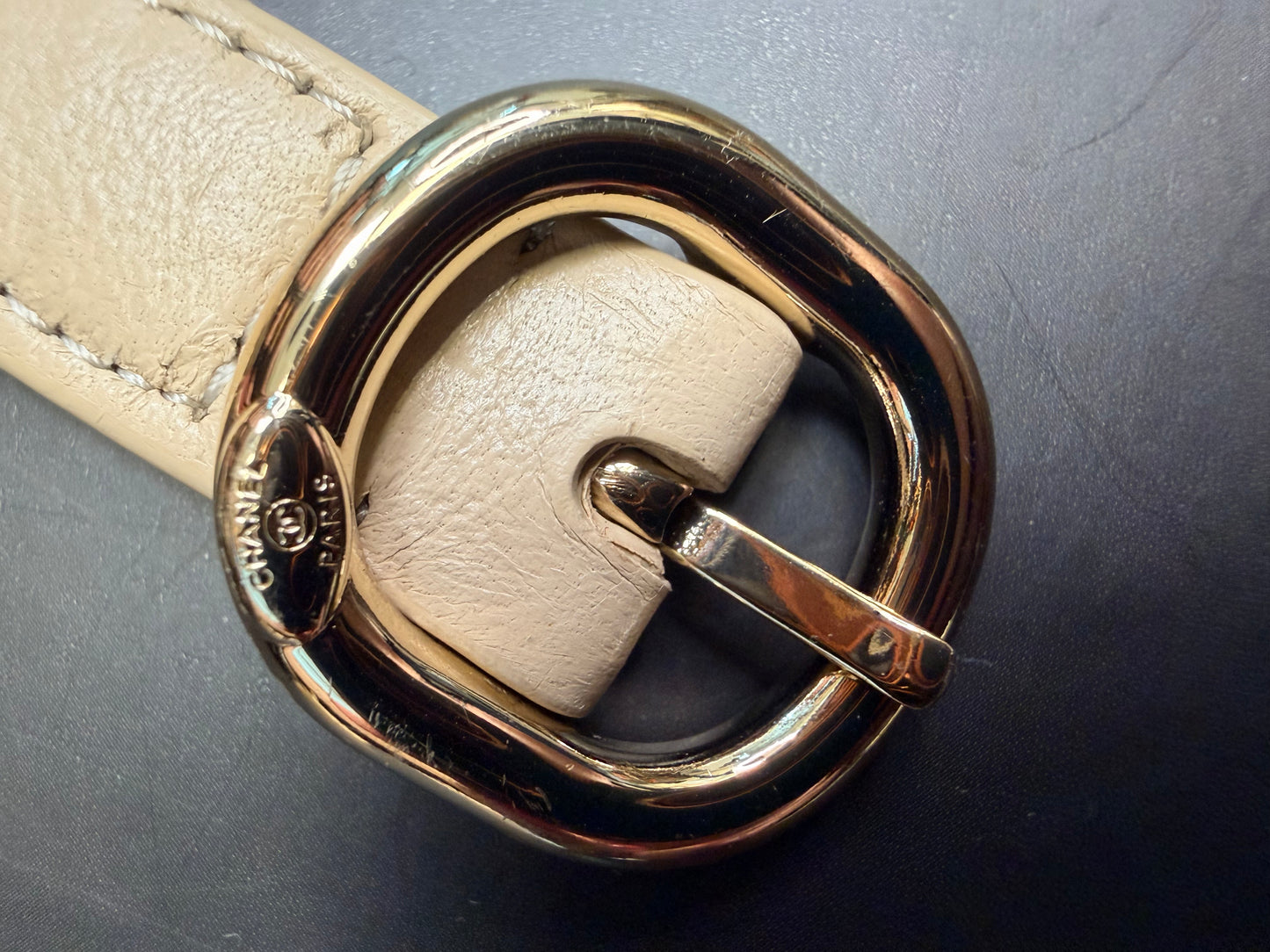 CHANEL 19K Beige Houndstooth Waist Belt Bag with Coin Purse