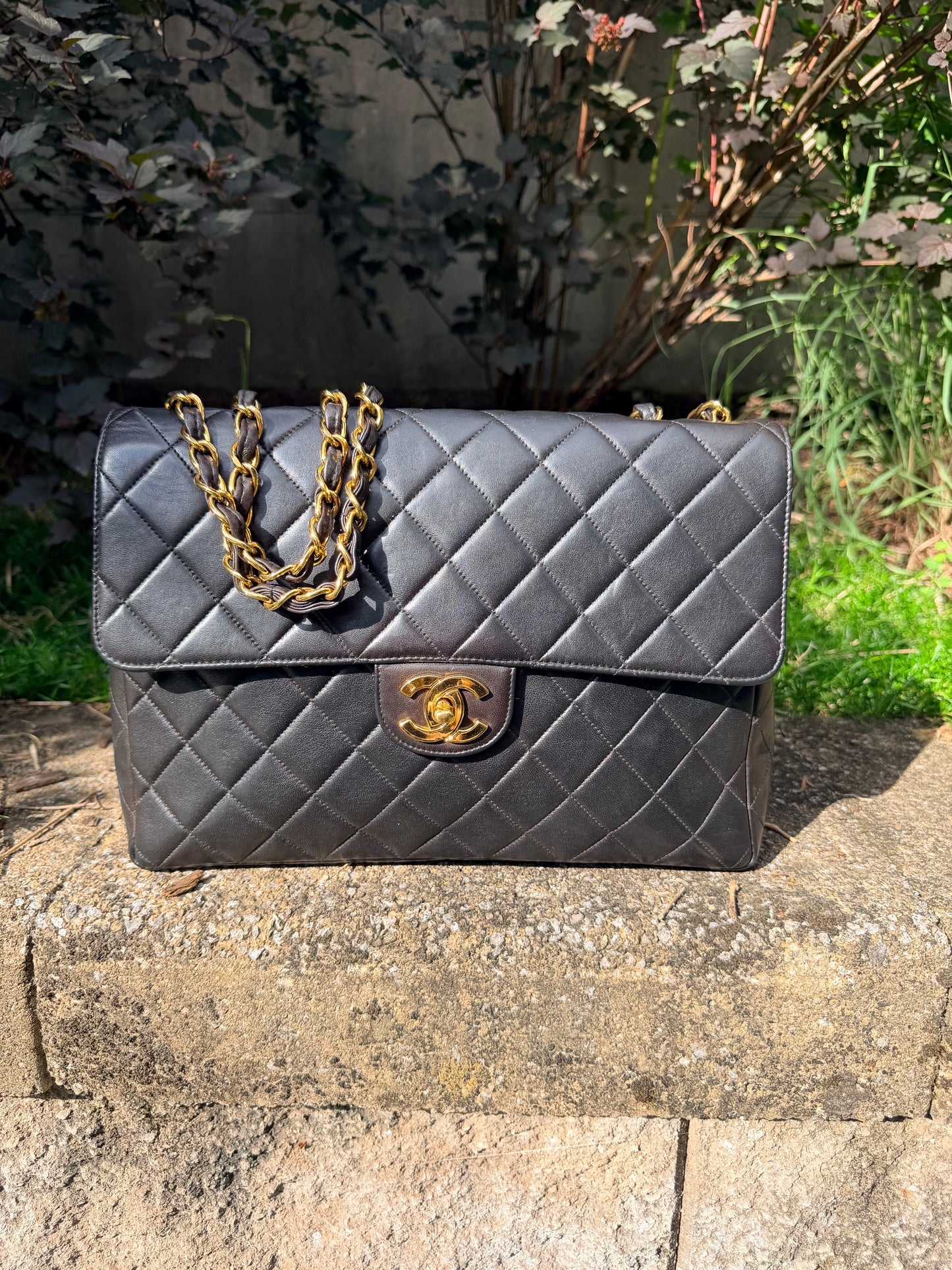 Chanel Vintage Jumbo with Holo, Card and COA