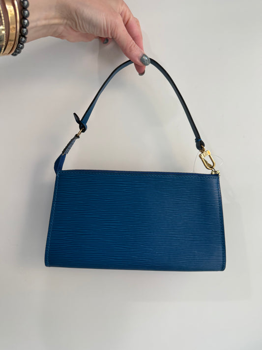 LOUIS VUITTON  Epi Pochette Accessories in Blue from 1995