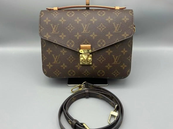 Louis Vuitton Matis Pouchette Chipped